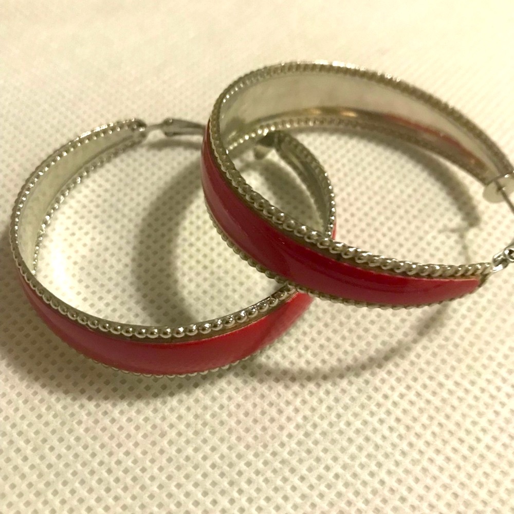 4 Pairs of Private Gallery Earrings!!